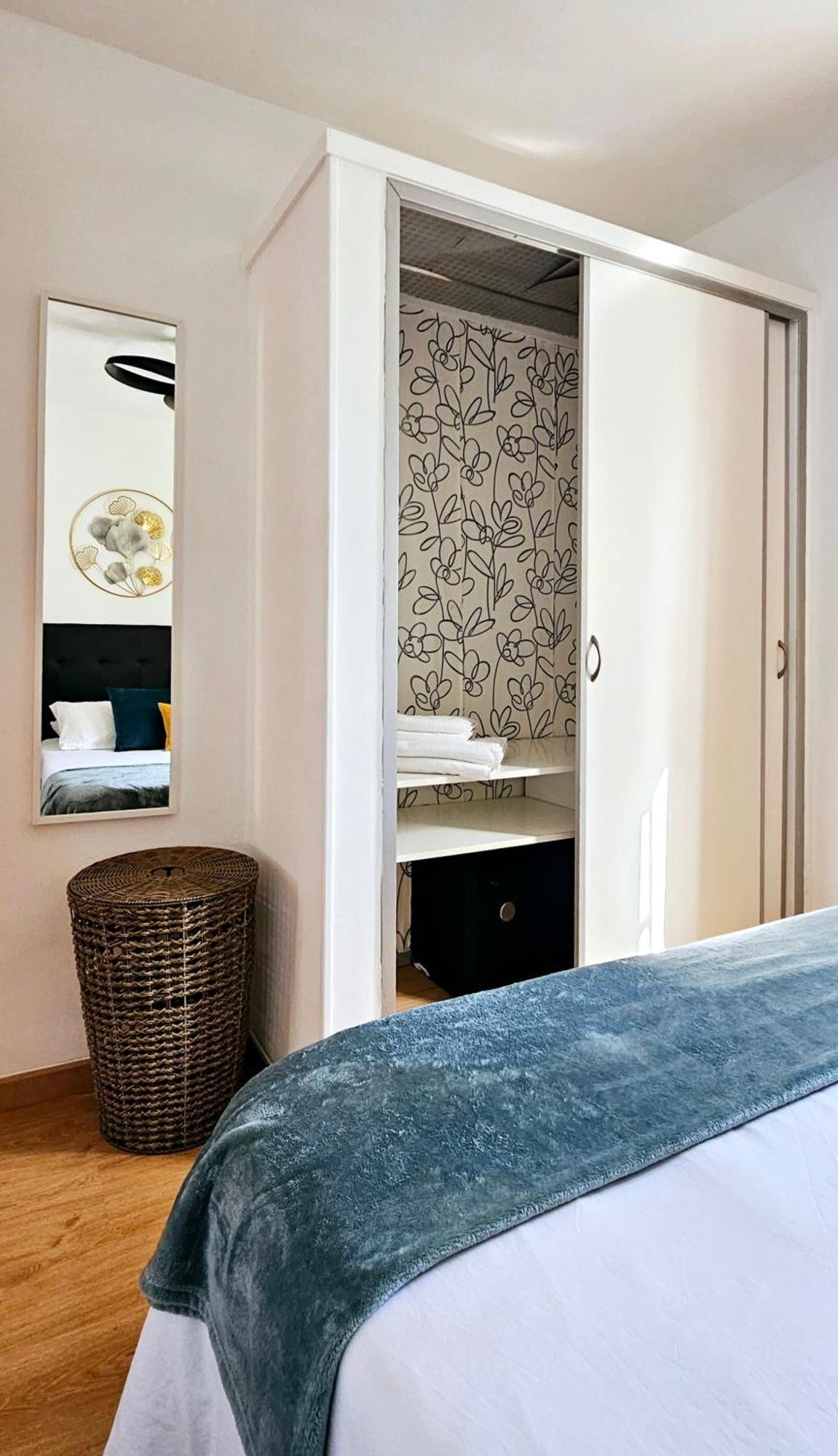 Hdfm Collection - Apartment